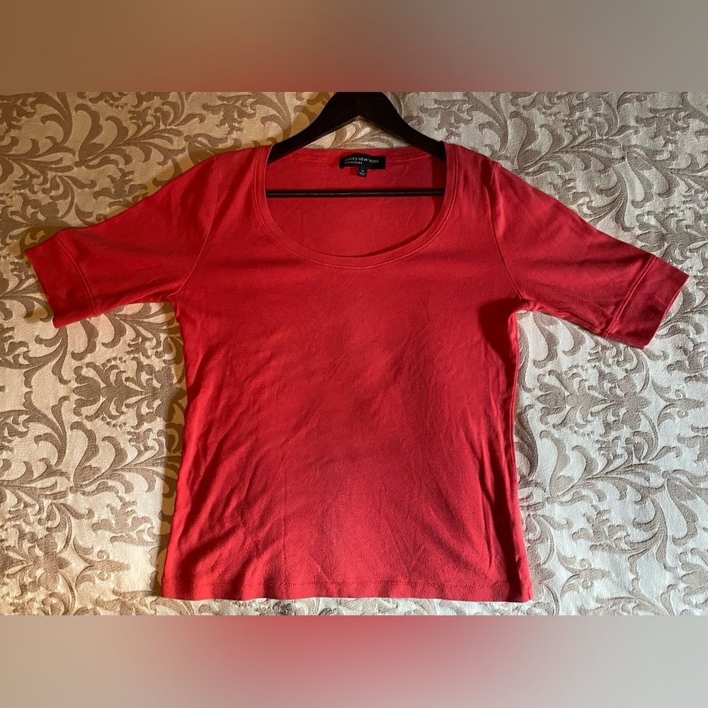 Jones New York size M short sleeves tee